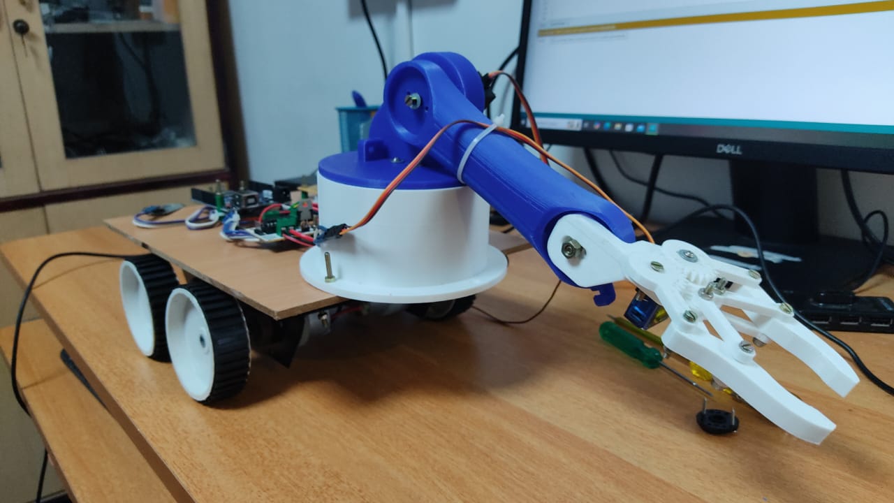 Pick and Place Robot Arm Assembly
